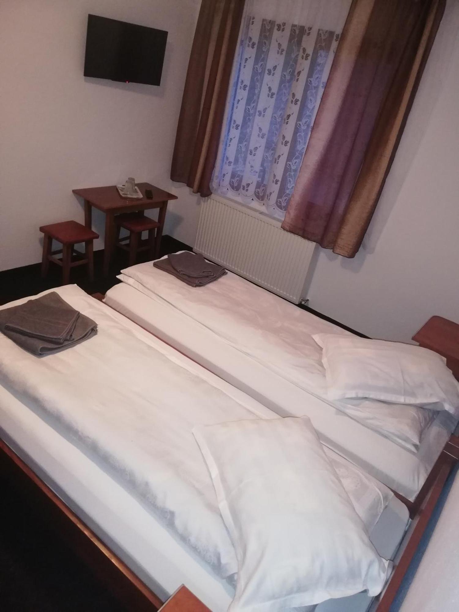Hotel Cabana Cascada Cailor Borşa Zimmer foto